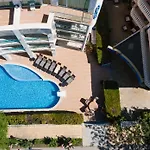 Jupiter 1 Family Hotel