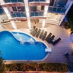 Jupiter 1 Family Hotel