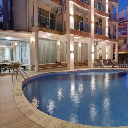Jupiter 1 Family Hotel