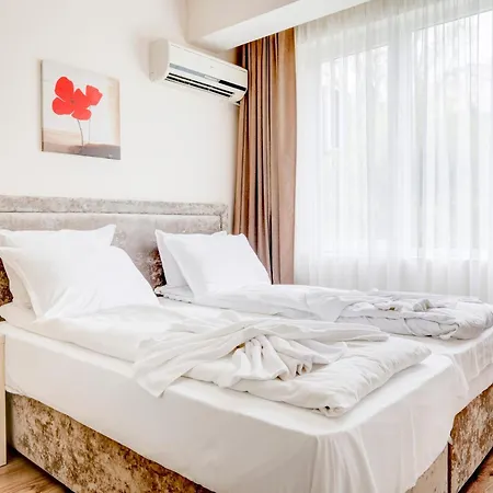 Jupiter 1 Family Hotell