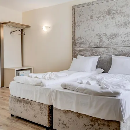 Hotell Jupiter 1 Family Baltjik