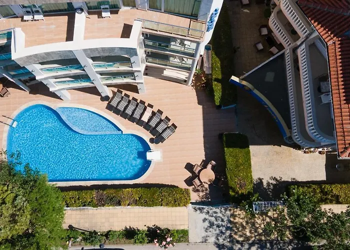 Jupiter 1 Family Hotel