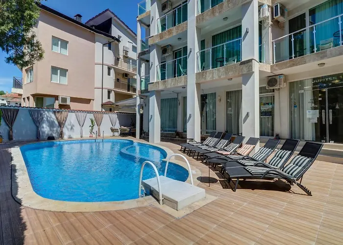 Hotel Jupiter 1 Family 2*