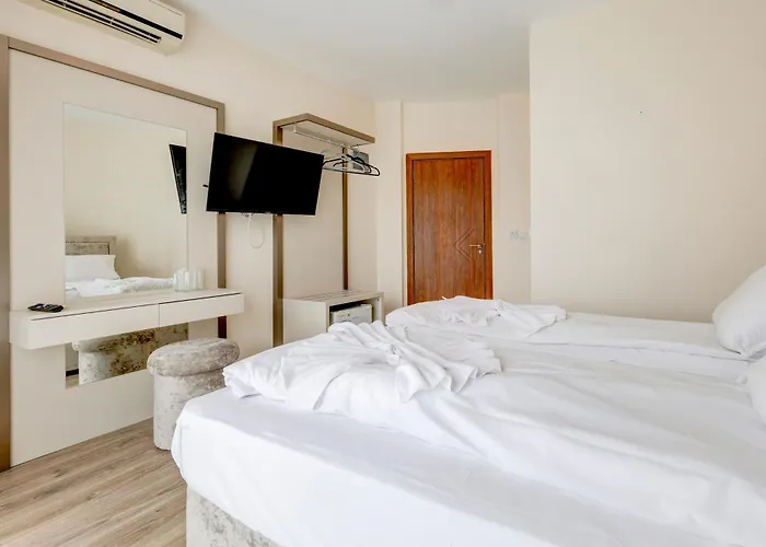 Jupiter 1 Family Hotel