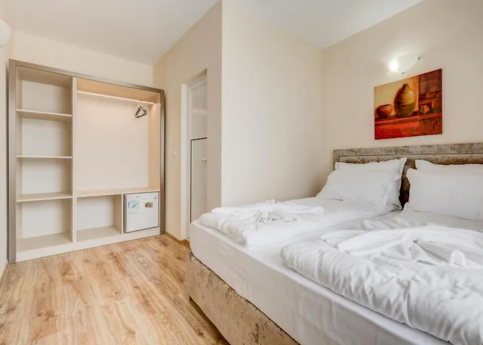 Jupiter 1 Family Hotel 2*