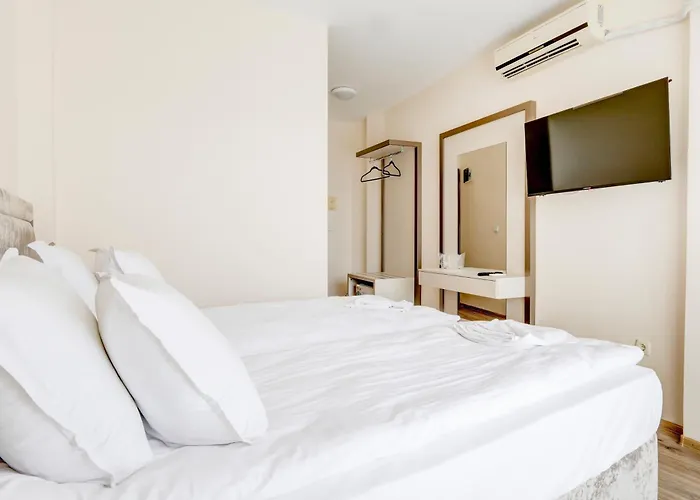 Hotel Jupiter 1 Family 2*